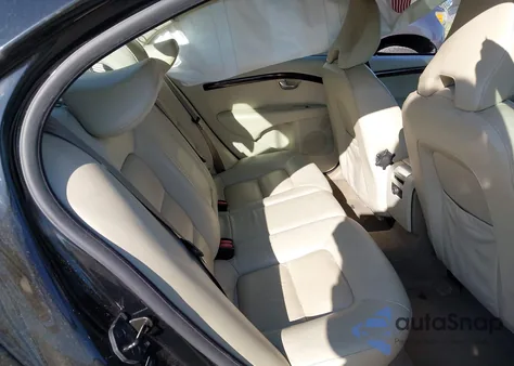 2007 Volvo S80 3.2 z USA, uszkodzony, nr VIN YV1AS982071033829